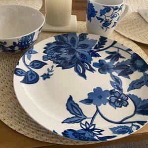 Blue White Floral 3-piece Dinnerware Setting